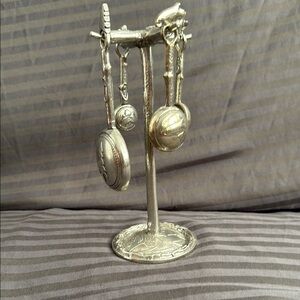 Elegant Silver Measuring Spoon Set